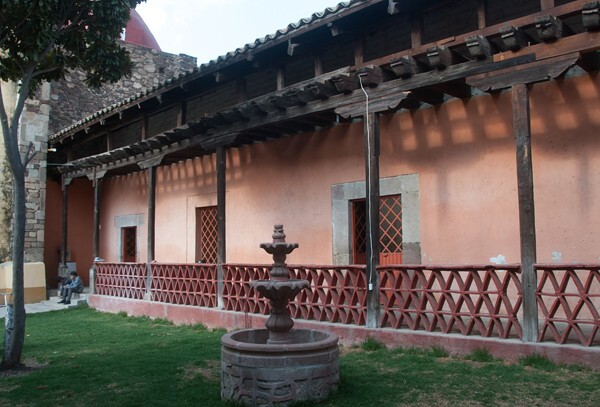 Santa María, patio & rectory - Santa María Nativitas, Hidalgo