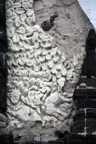 Santa Bárbara, façade, upper right relief - Santa Bárbara Tlacatecpan, México