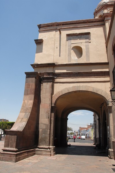 Façade narthex - Santa Cruz