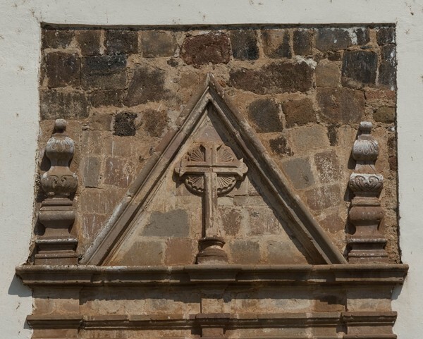East portal alfiz - Templo de la Soledad
