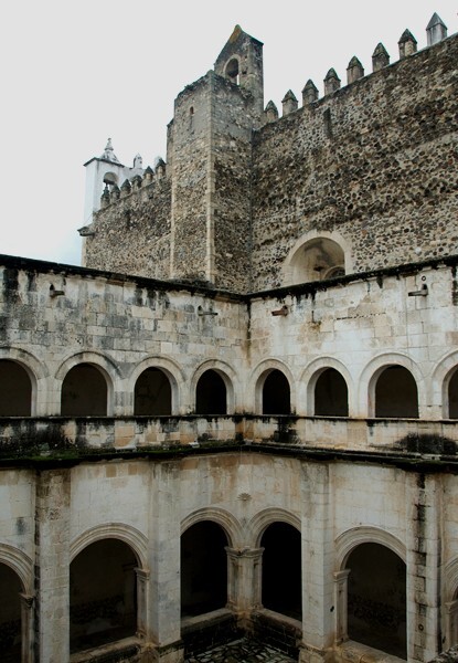 Cloister & parapet crenellation - Upper cloister walk