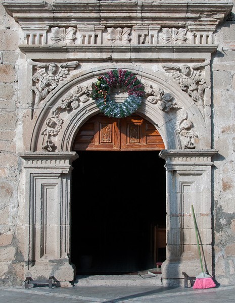 San Juan Bautista, façade portal alfiz - Jeruco, Michoacán