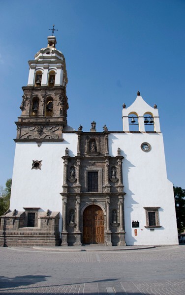 Façade, bell-tower & espadaña - La Soledad