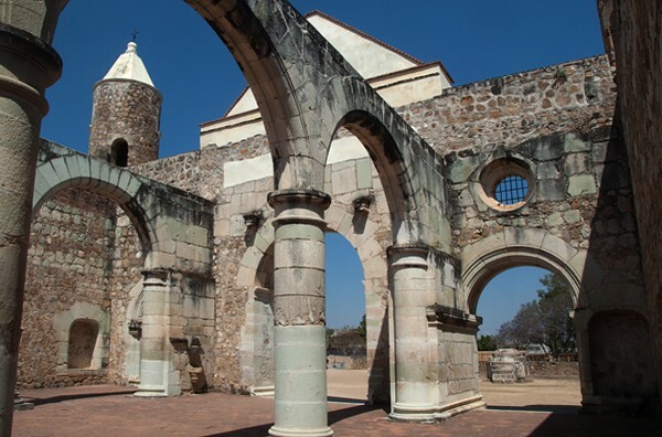 Santiago Matamoros, capilla abierta, nave arches - Santiago Matamoros, capilla abierta (basílica)
