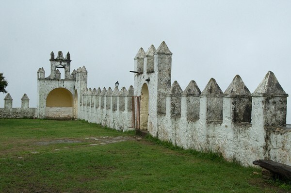Atrial wall & posa chapel - La Asunción de Nuestra Señora