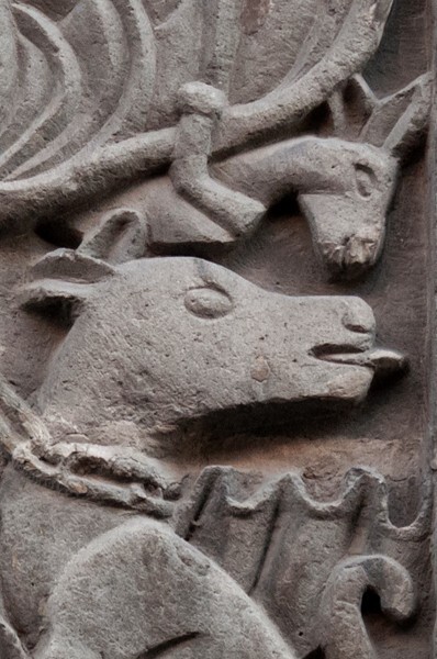 Left pilaster, lower half relief, detail - Casa del que mató el aminal (main portal)
