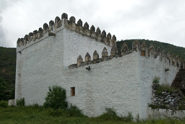 San Juan Bautista, apse crenellation - Atzolcintla, Hidalgo