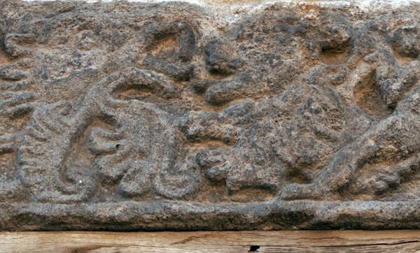 Portal lintel relief, detail - Calle Xicohténcatl #9