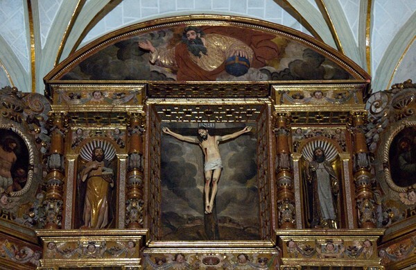 San Miguel Arcángel, high altar, top story & attic - San Miguel Arcángel, nave & high altar