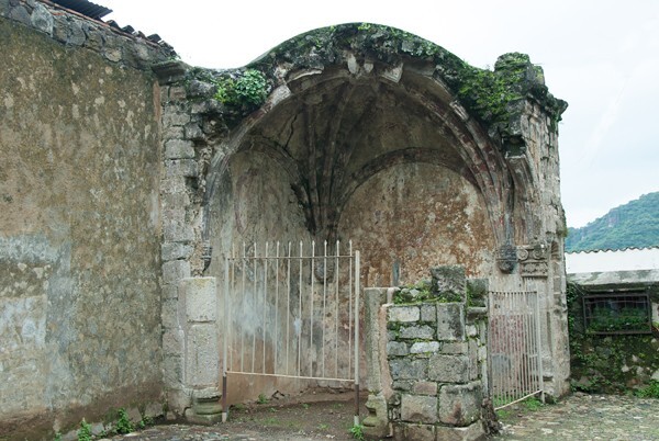 SE posa chapel - Cloister, convento, capilla abierta & posas, atrial cross