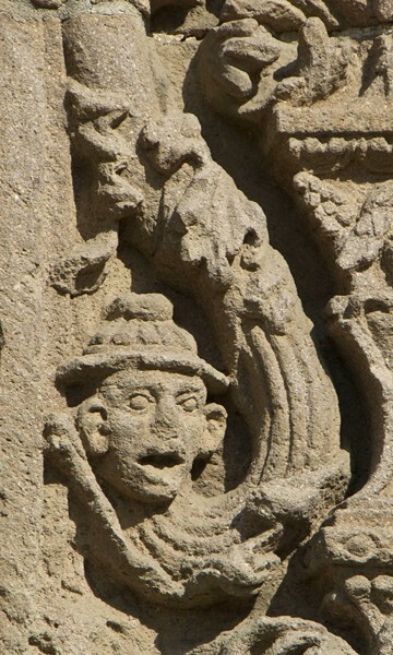 Chancel arch, left pilaster detail - San Luis Obispo, capilla abierta