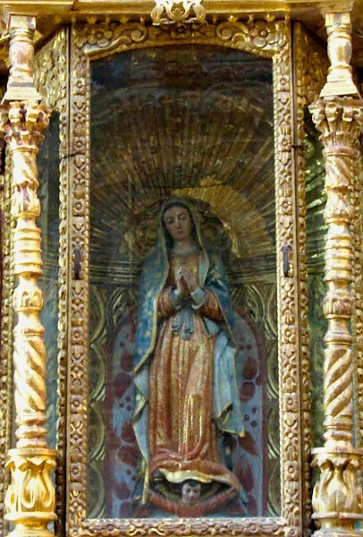 Lower tier - nave Nuestra Señora de los Dolores altar