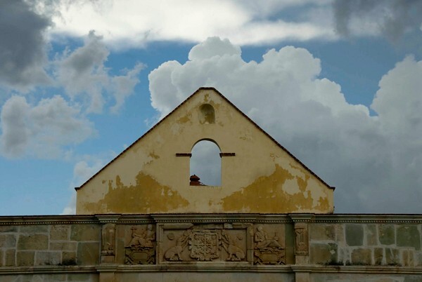 Santiago Matamoros, capilla abierta, façade espadaña - Santiago Matamoros, capilla abierta (basílica)