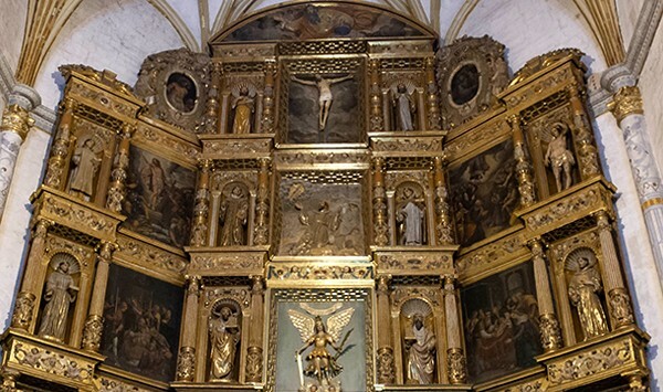 San Miguel Arcángel, high altar, second-fourth tiers - San Miguel Arcángel, nave & high altar