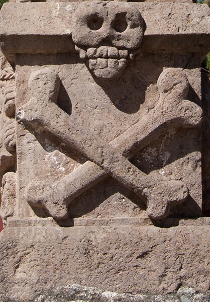 Atrial cross base - San Nicolás de Bari