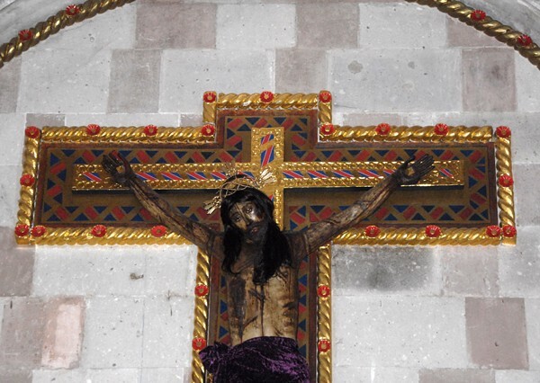 Santiago Apóstol, sanctuary Crucifixion detail - Uruapan, Michoacán
