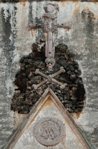 Porciúncula door, pediment & Calvary Cross - La Asunción de Nuestra Señora (Catedral), façade, porciúncula door, capilla abierta, cloister