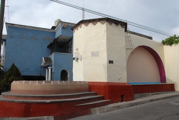 Aqueduct & cistern - Purándiro, Michoacán
