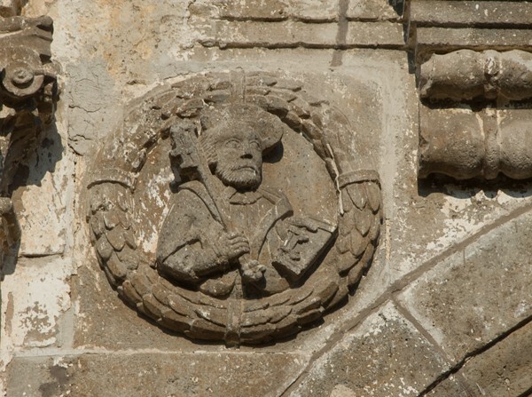 Façade portal, left spandrel roundel - Atotonilco el Grande, Hidalgo