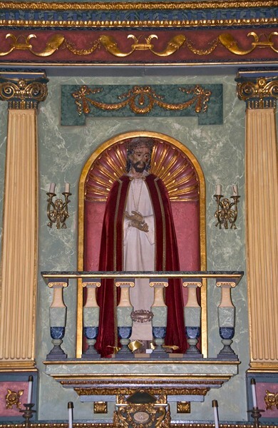 Nave Ecce Homo altar, detail - Mission San José