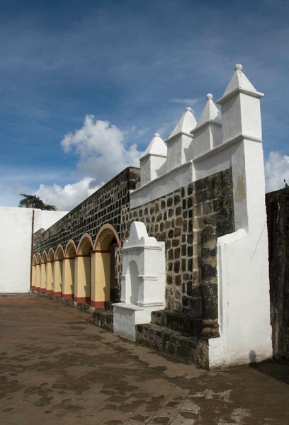Tochimilco, Puebla, Asunción de Nuestra Señora, Portales de los Pere - Tochimilco, Puebla