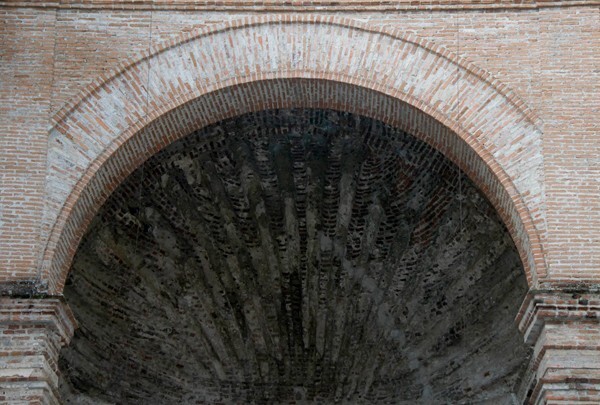 Santo Domingo, chancel arch & sanctuary vaulting - Tecpatán (ruins), Chiapas