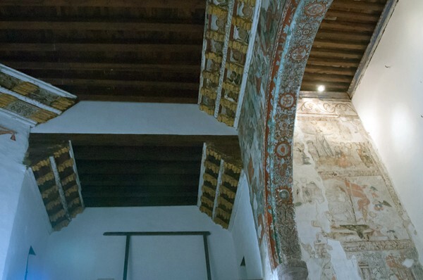 Capilla abierta,, N apse wall & chancel arch - San Esteban, capilla abierta