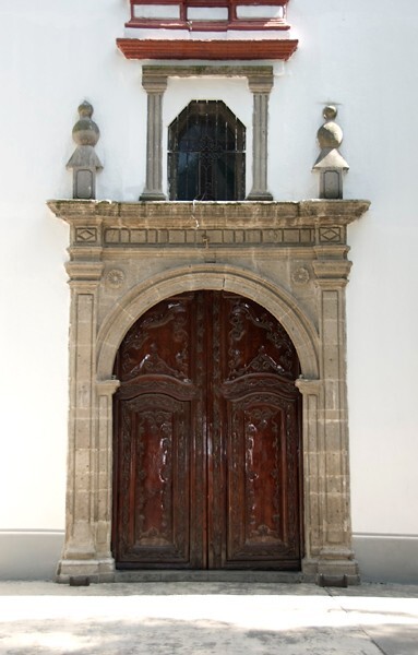 San Juan Tlihuaca, façade portal - Azcapotzalco