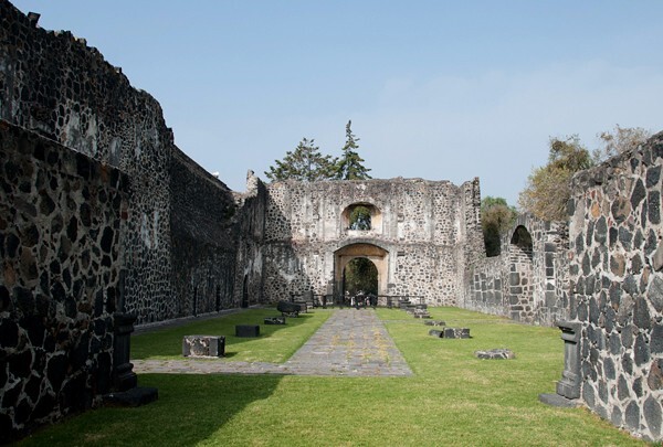 Basilica nave - San Juan Evangelista, convento