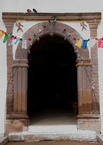 Santiago, façade, main portal - Santiago Mezquititlán, Guanajuato