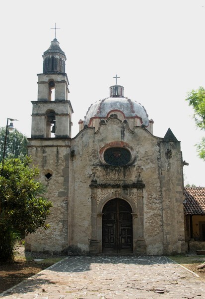 La Soledad, façade & bell-tower - Malinalco, México