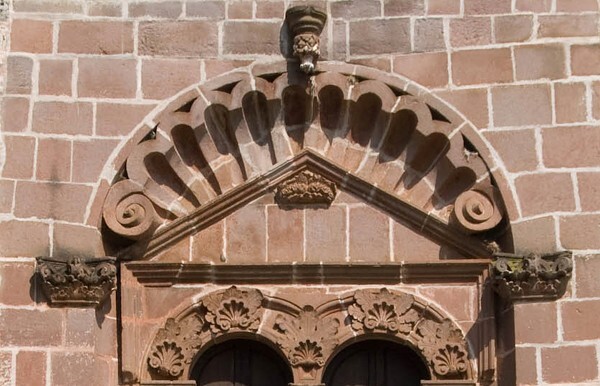 15_Tzintzuntzan, Michoacán, San Francisco, façade, choir window deta - San Francisco