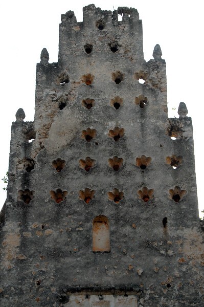 La Asunción, façade espadaña - Tixcuytún, Yucatán