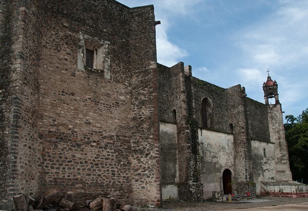 Santo Domingo, exterior nave wall - Oaxtepec, Morelos