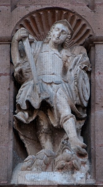 La Transfiguración de Cristo, façade, second tier sculpture (left) - La Transfiguración de Cristo