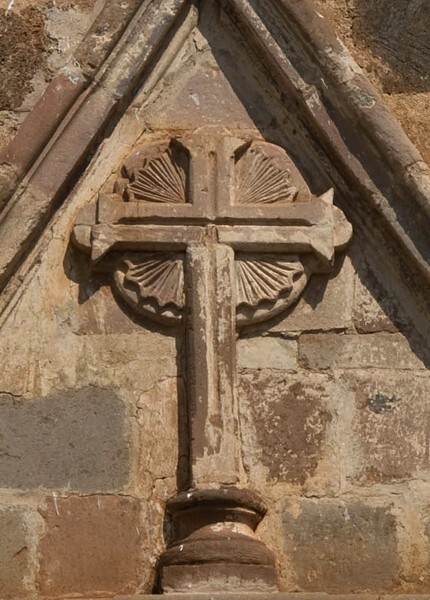 East portal pediment & cross - Templo de la Soledad
