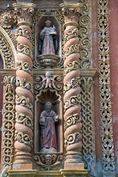 Tercera Orden, façade intercolumniation (right) - Façade, lateral portal & sacristy door