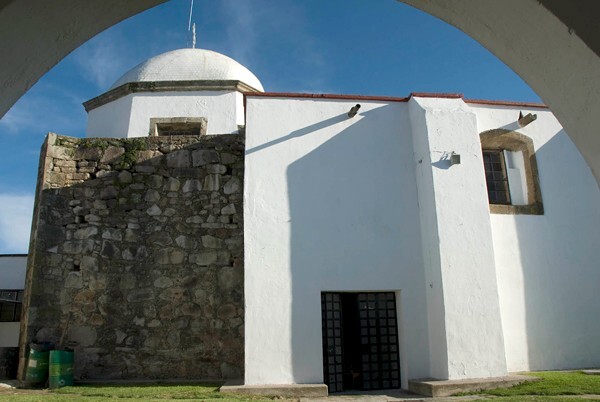 Santiago Apóstol, exterior nave buttressing & dome - Nextipa, Jalisco
