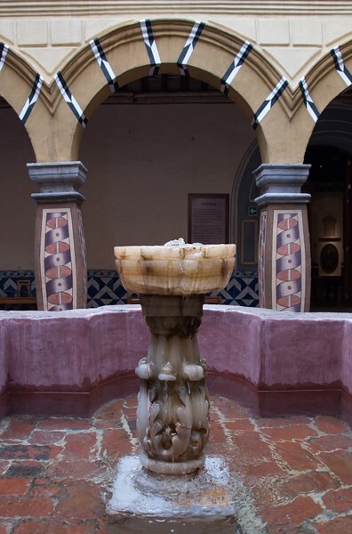 Cloister fountain - San Diego