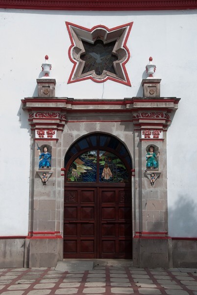 San Juan Bautista, façade portal & mixtilinear choir loft window - Chiautla, México