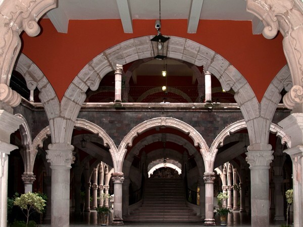 Palacio Gobierno, main portal patio entrance - Aguascalientes, Aguascalientes