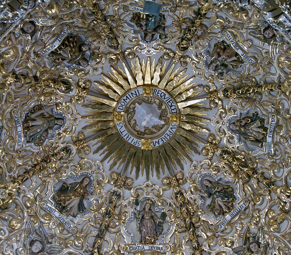 Cupola, Divine Grace & 7 Gifts of the Holy Ghost - Capilla del Rosario