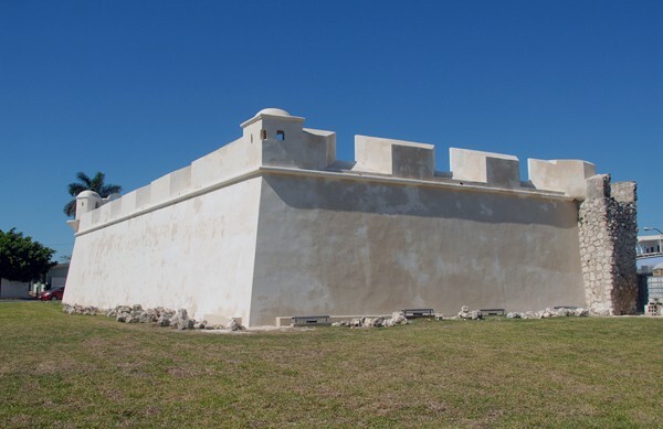Baluarte de Santa Rosa - Baluartes (Bastions)