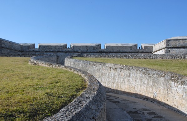 Fuerte de San Miguel, entrance ramp & bastion - Fuerte de San Miguel