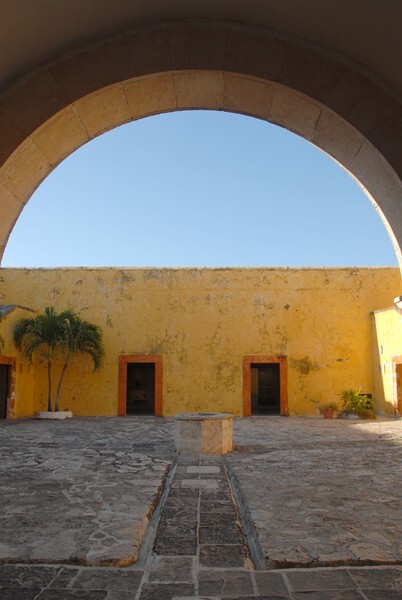 Fuerte de San Miguel, Plaza de Armas - Fuerte de San Miguel