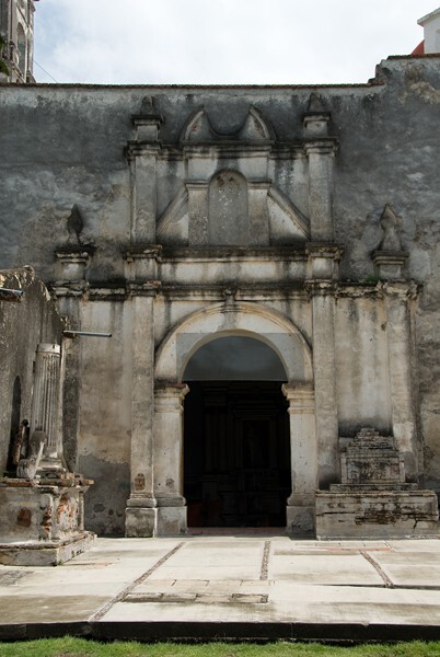Lateral door (of later date) - San Agustín