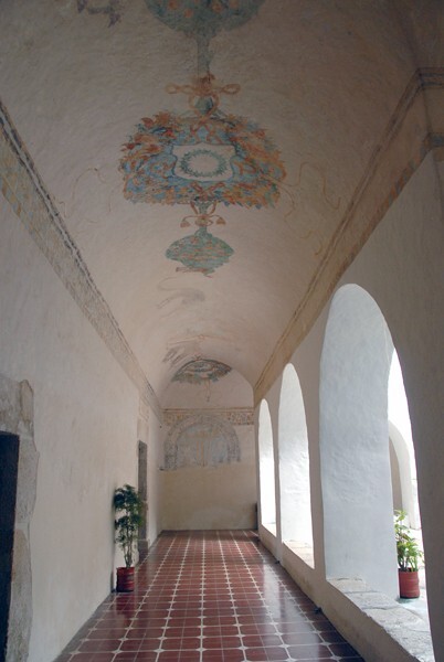 Yucatán, Santa Clara de Asís, lower cloister walk - Dzidzantún, Yucatán