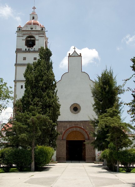 Façade & bell-tower - Santiago Apóstol