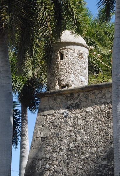 Baluarte Santiago, sentry box - Baluartes (Bastions)