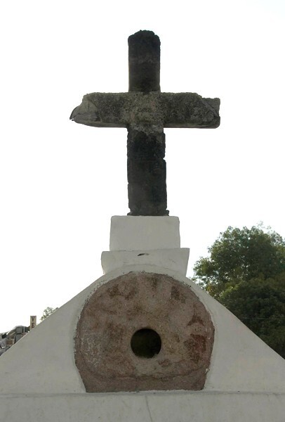 La Magdalena, cross & chalchihuitl - Magdalena Salinas